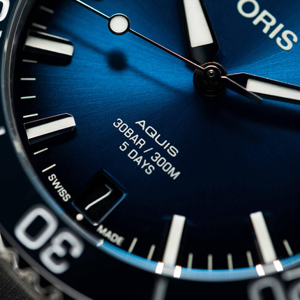 Oris Aquis Date Calibre 400 Blue 41.5mm