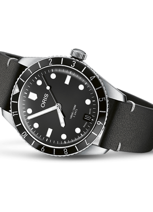 Oris Divers Sixty-Five 12H Calibre 400