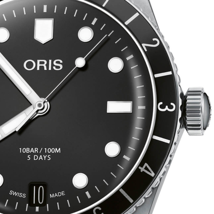 Oris Divers Sixty-Five 12H Calibre 400