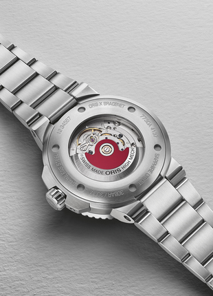 Oris x Bracenet Aquis 43.5mm
