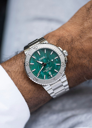 Oris x Bracenet Aquis 43.5mm