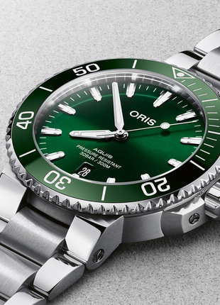 Oris Aquis Date Green 41.5mm