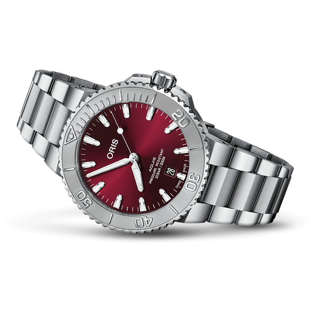 Oris Aquis Date Relief Red 41.5mm