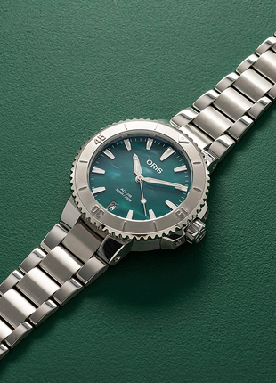Oris x Bracenet Aquis 36.5mm