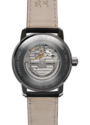 Zeppelin Captain's Line 24H Black SS