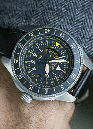Aviator Airacobra GMT Black