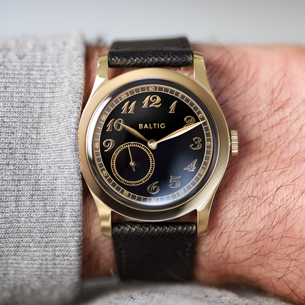 Baltic MR01 Gold PVD Black