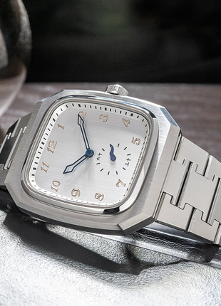 Feynman VI Daylight Silver