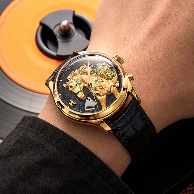 Lucky Harvey Chiming Automaton Horse Black