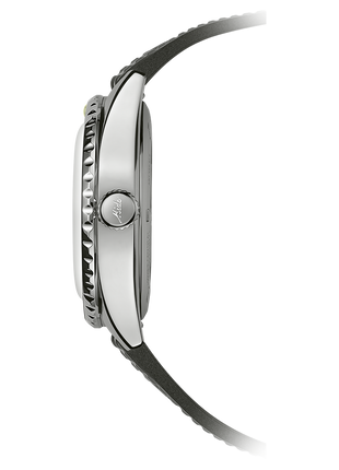 Mido Ocean Star Decompression Worldtimer Black