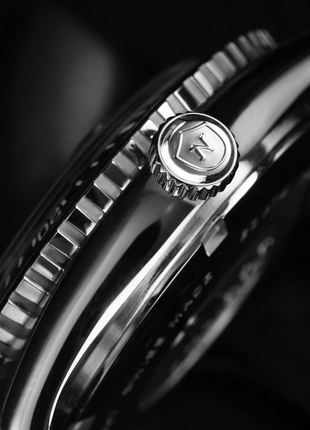 Nivada Grenchen Antarctic Diver No Date Oyster Bracelet