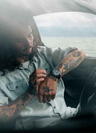 Nivada Grenchen Chronoking Mecaquartz Racing Carbon