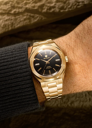 Nivada Grenchen F77 Mark II Gold
