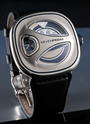 SEVENFRIDAY ME1/01