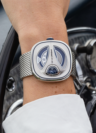 SEVENFRIDAY ME1/01M