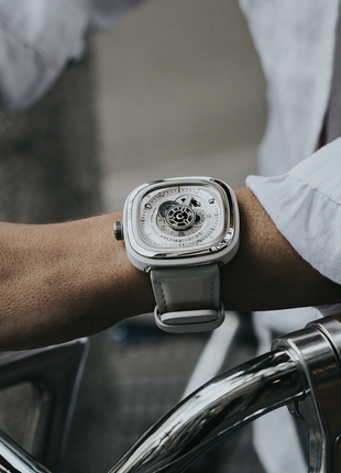 SEVENFRIDAY P1C/01