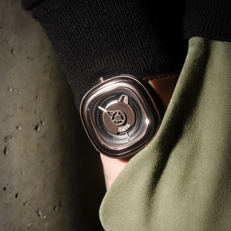 SEVENFRIDAY PE2/01