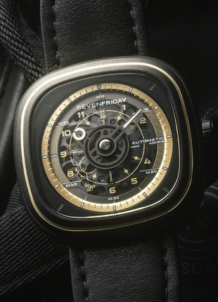 SEVENFRIDAY T2/06
