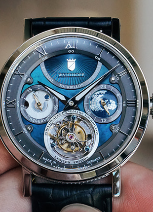 Waldhoff Ultramatic Tourbillon Carbon