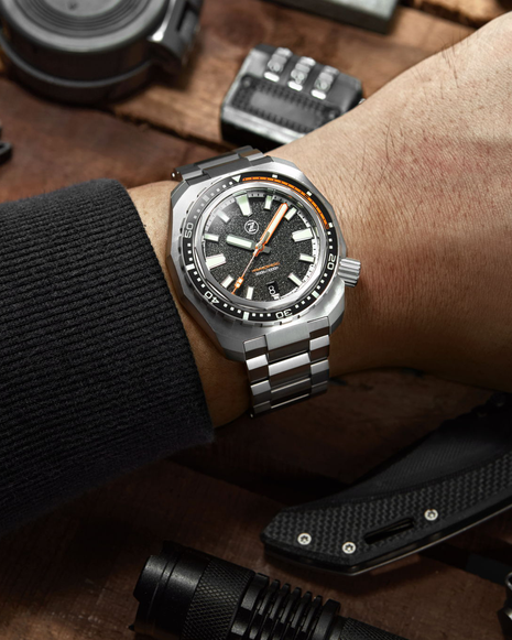 Zelos Hammerhead V3 Granite 44mm - Titanium Automatic Diver Watch