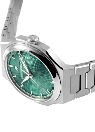 Side and crown view of Atelier Wen Perception V3 Yún bamboo-green hand-turned guilloché dial