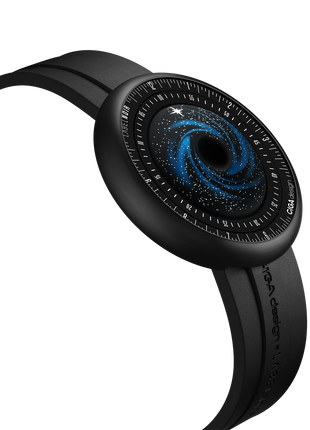 Side profile of the CIGA DESIGN x Label Noir Black Star highlighting the DLC-coated Grade 2 titanium case