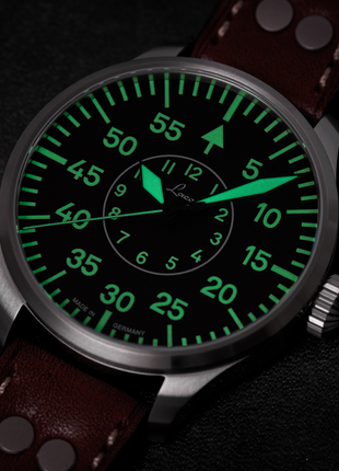 Lume shot of the Type B pilot dial on the Laco Aachen 42 Automatic Pilot Watch