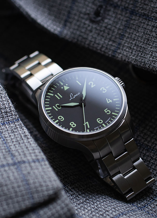 Laco Augsburg 39 MB 39mm automatic pilot watch with black Type A dial and stainless-steel bracelet
