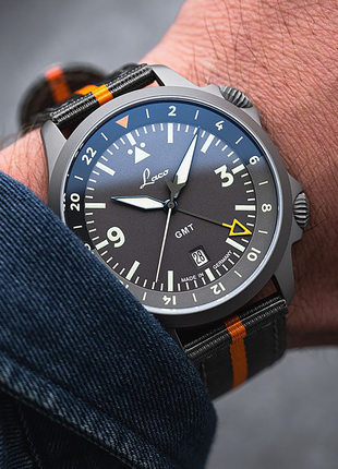 Laco Frankfurt 43 GMT Schwarz 43mm automatic GMT pilot watch worn on the wrist