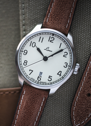 Close-up of Laco Valencia 39 marine-style dial with black Arabic numerals and hands