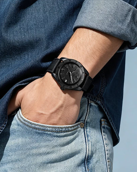 Shanghai Watch Commander Sniper 37.5mm black automatic dive watch worn on the wrist