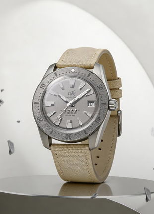 Shanghai Watch Commander Scout 37.5mm automatic watch with silver-grey dial and titanium bezel