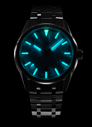 Lume shot of Zelos Helica 39 Kyanite automatic watch with natural blue kyanite mineral dial